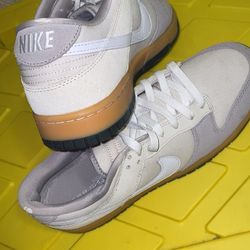 Dunks size 10.5