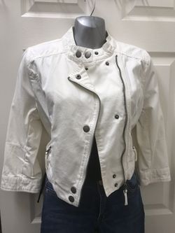 Cute 3/4 sleeve jacket