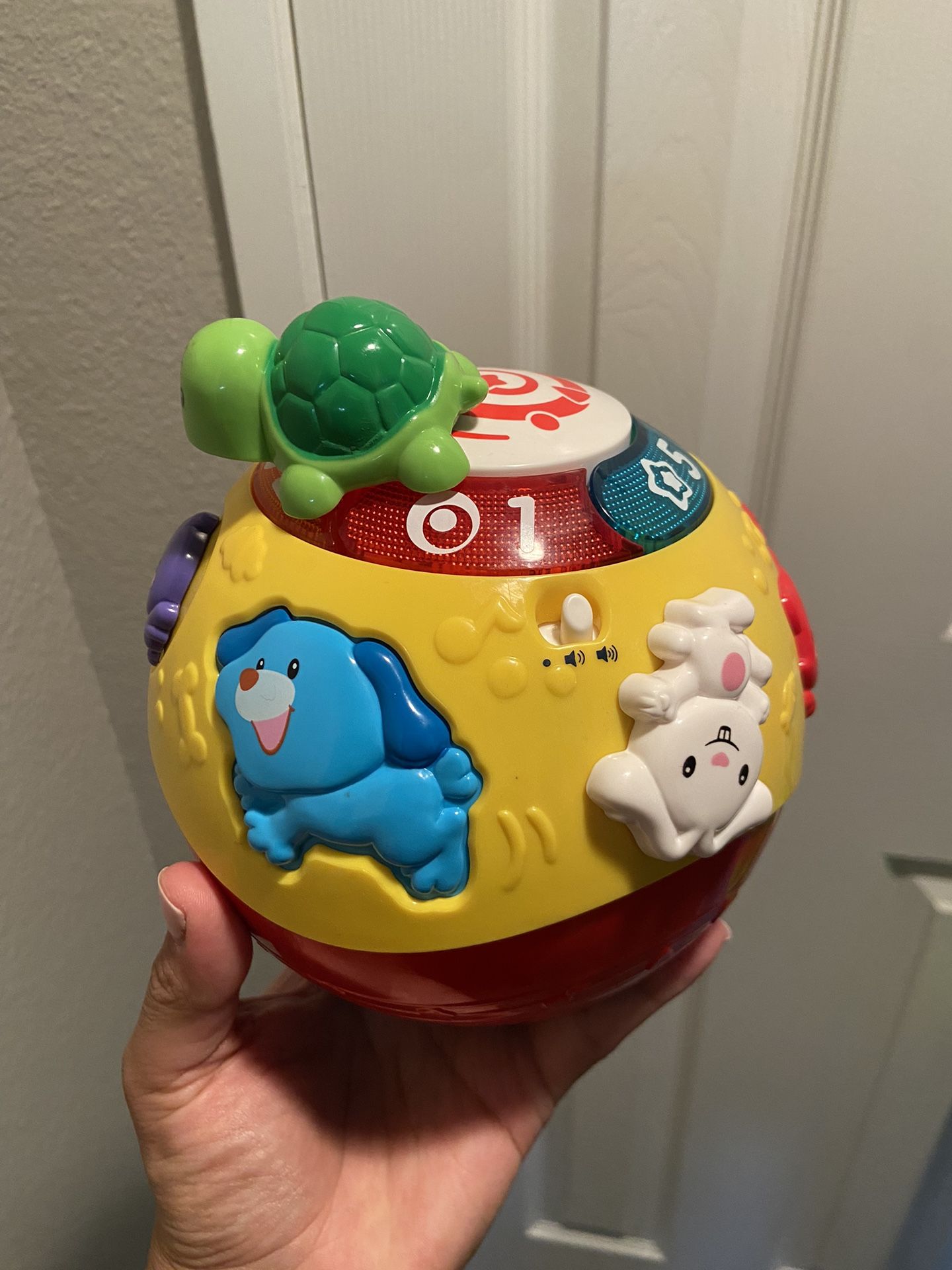 VTech Wiggle and Crawl Ball