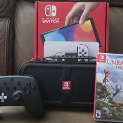 Nintendo Switch Oled....new With Accesories 