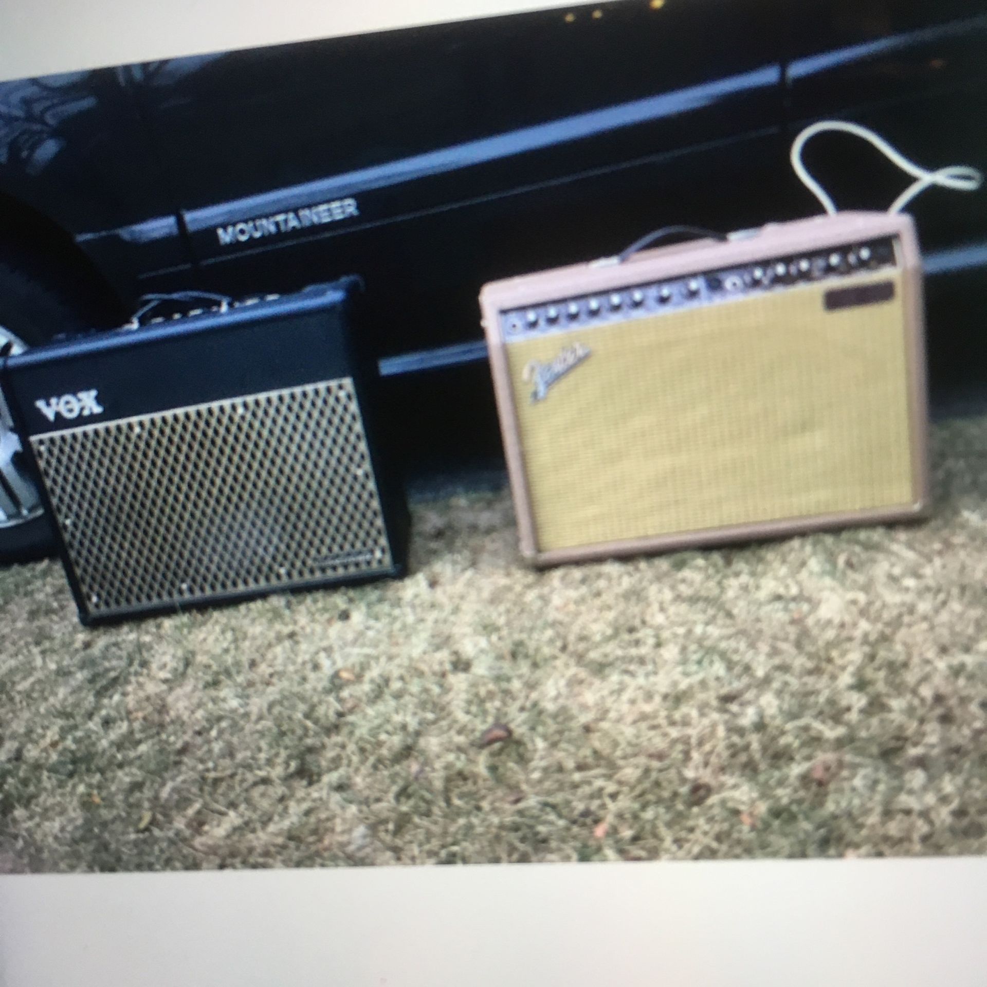 VOX Electric Guitar Power Amp and Fender Acoustisonic Acoustic Guitar Amp