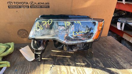 2017 2020 grand Cherokee headlight halogen
