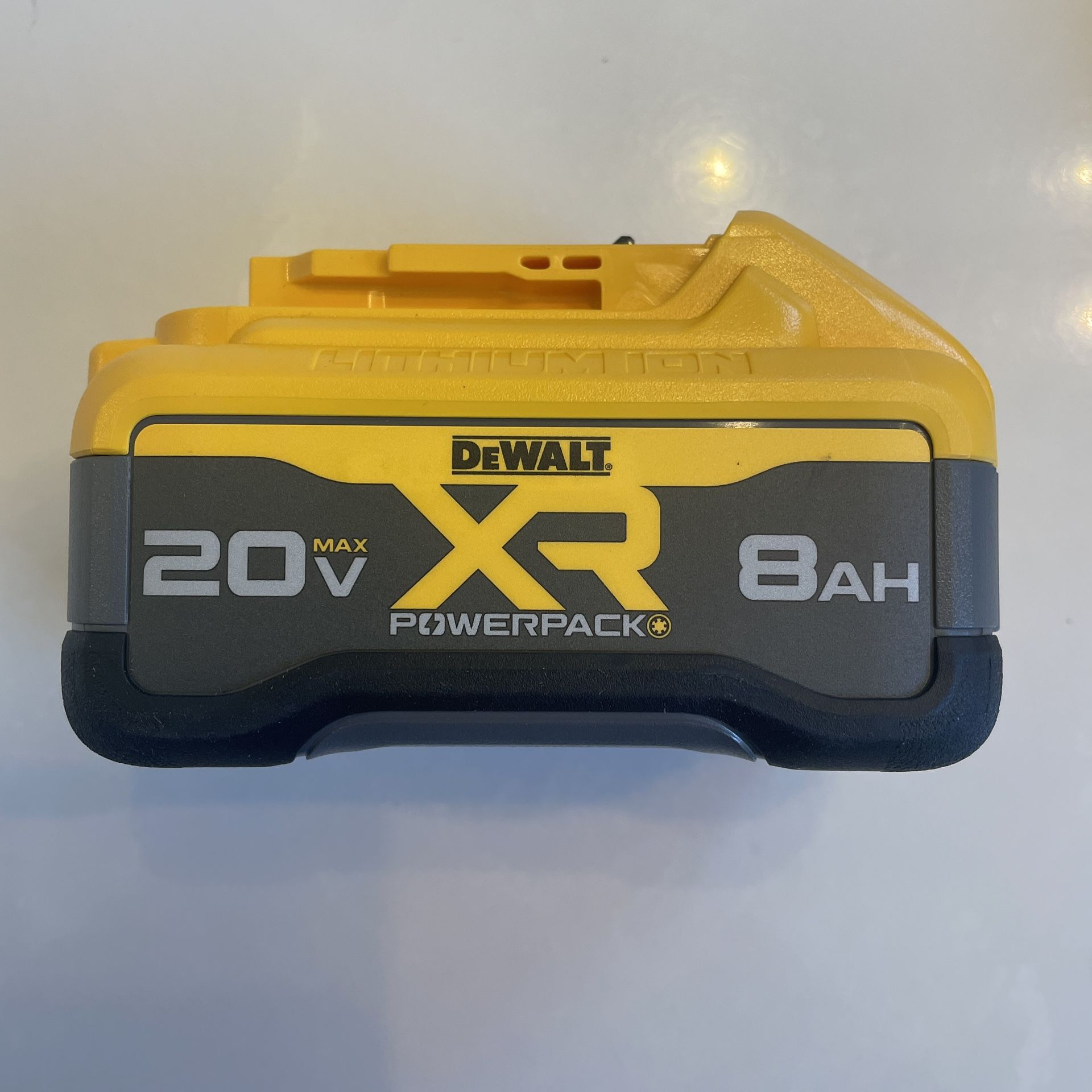 DEWALT 20V MAX XR POWER-Pack Lithium-Ion 8.0Ah Battery