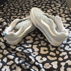 Women’s Vans  Size 9