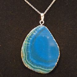 Agate Slices In Gold Or Silver 3 On Chains