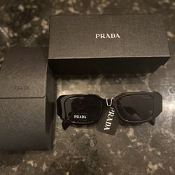 Prada Milano Black Pr 17 Ws Sunglasses 