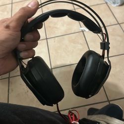 Cooler Master And Kotion Each Head Phones As