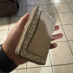 MK wallet