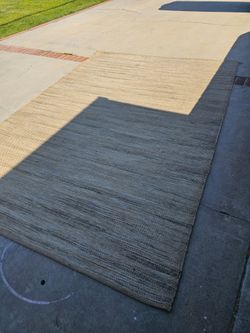 Area rug