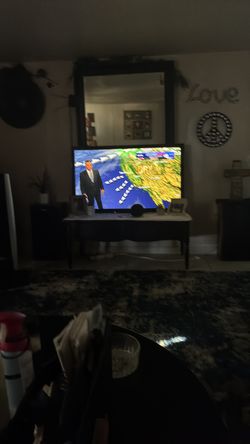 46 inch color tv with remote