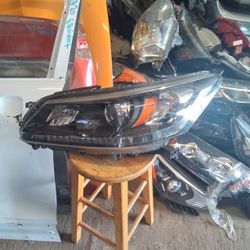 2013 - 2015 Honda Accord  Left Headlight