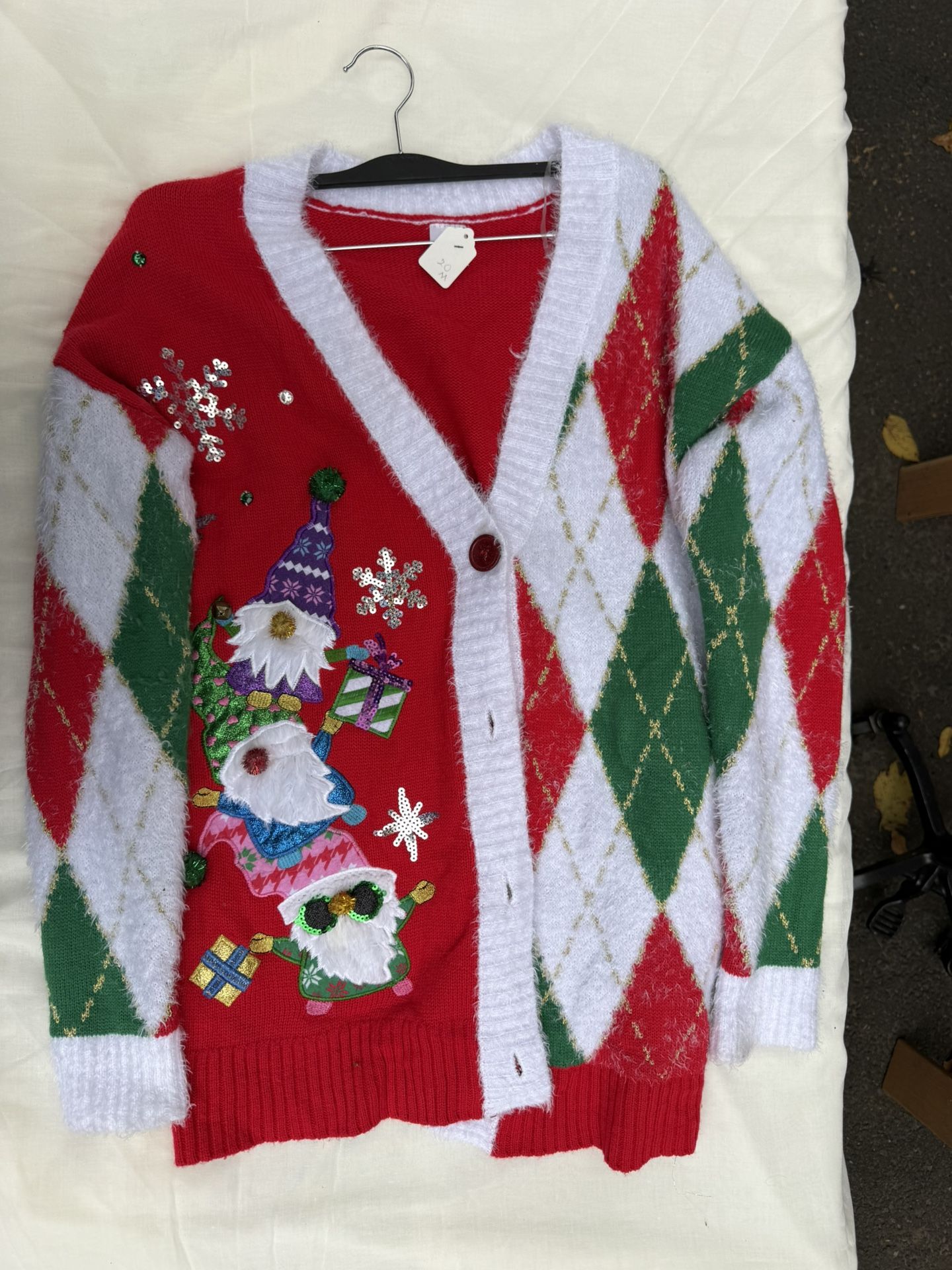 Red and green Christmas cardigan (medium)