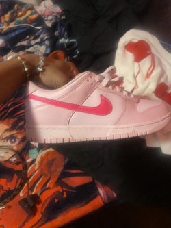 Nike Dunk Low Pink Sneakers