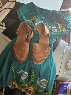 Girl Mexican dress and shoes