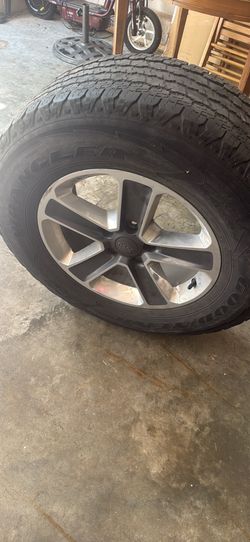 OEM 18” Jeep Wrangler JL Sahara Wheels & Goodyear Tires – Set of 5