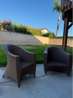 Brown Jordan Wicker Outdoor Patio Chairs
