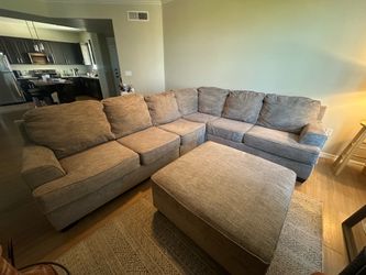 Ashley Bovarian 3- pc sectional + Ottoman* Delivery Available**