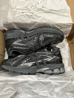 New Balance Size 4