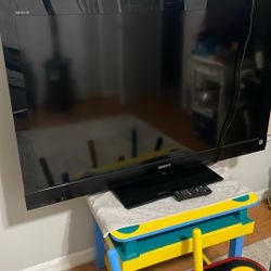 47” SONY TV 