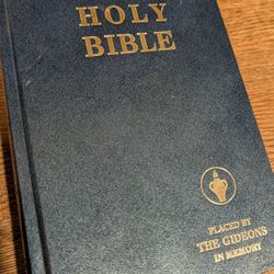 Vintage Bible 1978 Good Condition Complete Intact Hardback Book 