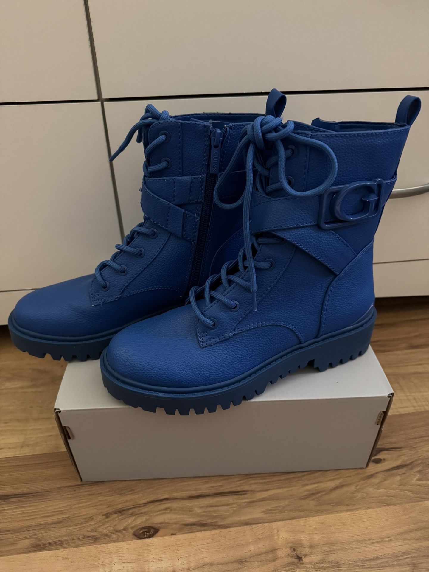 New Guess Women’s Boots (Size 7.5)