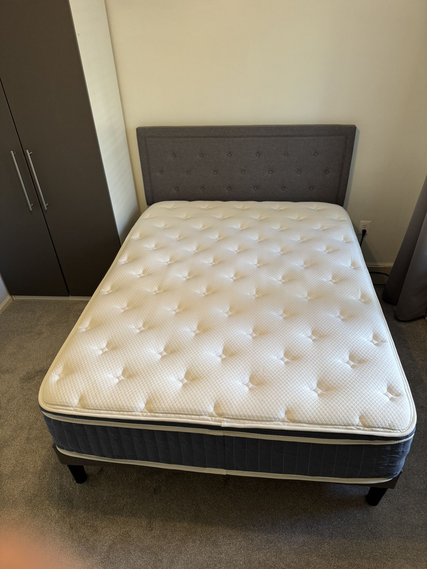 Queen Bed Frame With Mattress