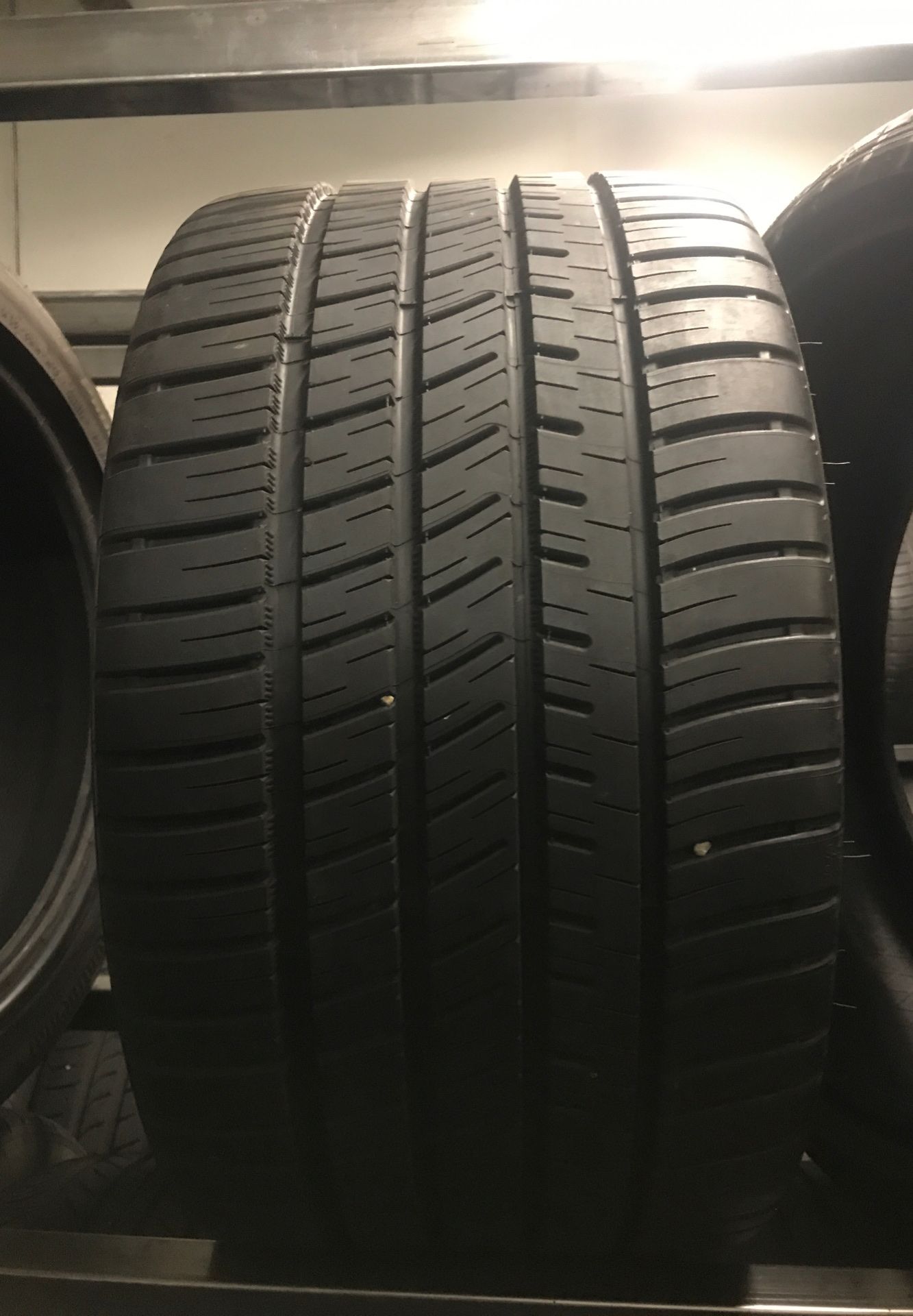 Used tires 285 30 19