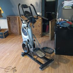 Bowflex MAX TRAINER M7