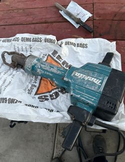 70lb Makita Jackhammer
