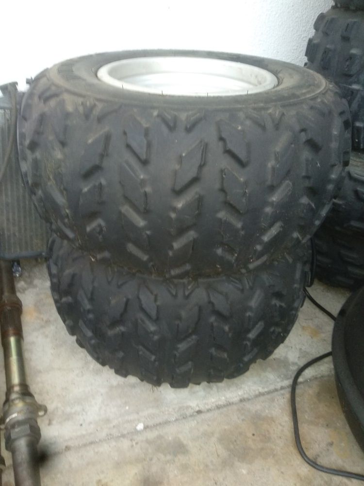 1987 lt250r Dunlap rims and tires