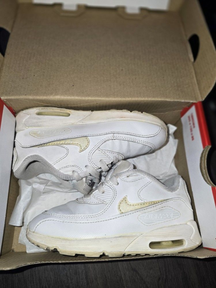 Nike Air Max 90s $10