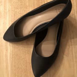 Black Flats - Size 7.5 - New