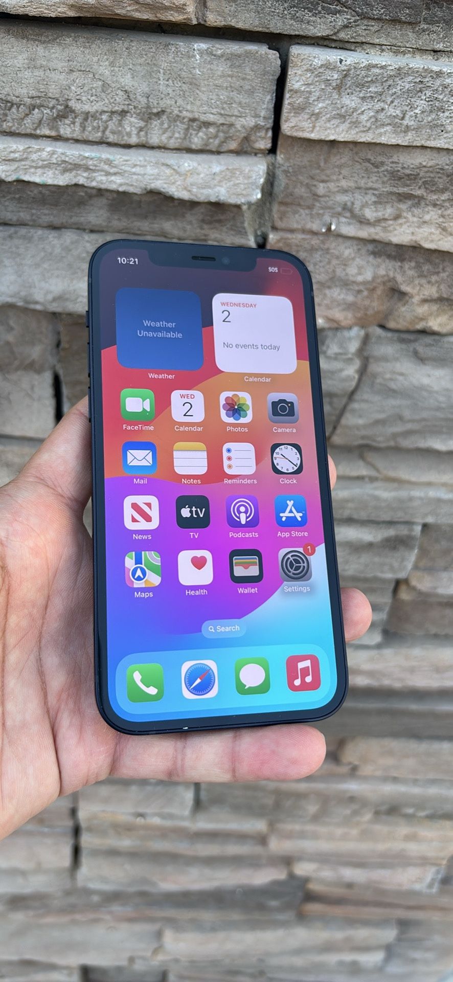 iPhone XS. Like New And Unlocked!