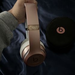 Beats Solo 3 Rose Gold