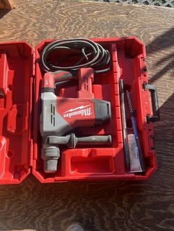 Milwaukee Rotary Hammer