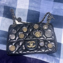 Timeless/classique valentine leather Shoulder bag