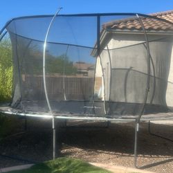 14 ft trampoline (come pick up and take apart)