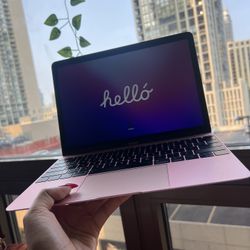 Rose gold MacBook 256 GB