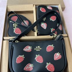Strawberry 🍓 Bag Set 