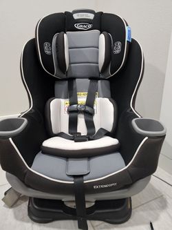Graco extend2fit convertable car seat
