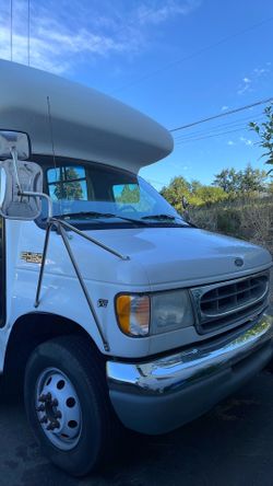 Ford Econoline 2001