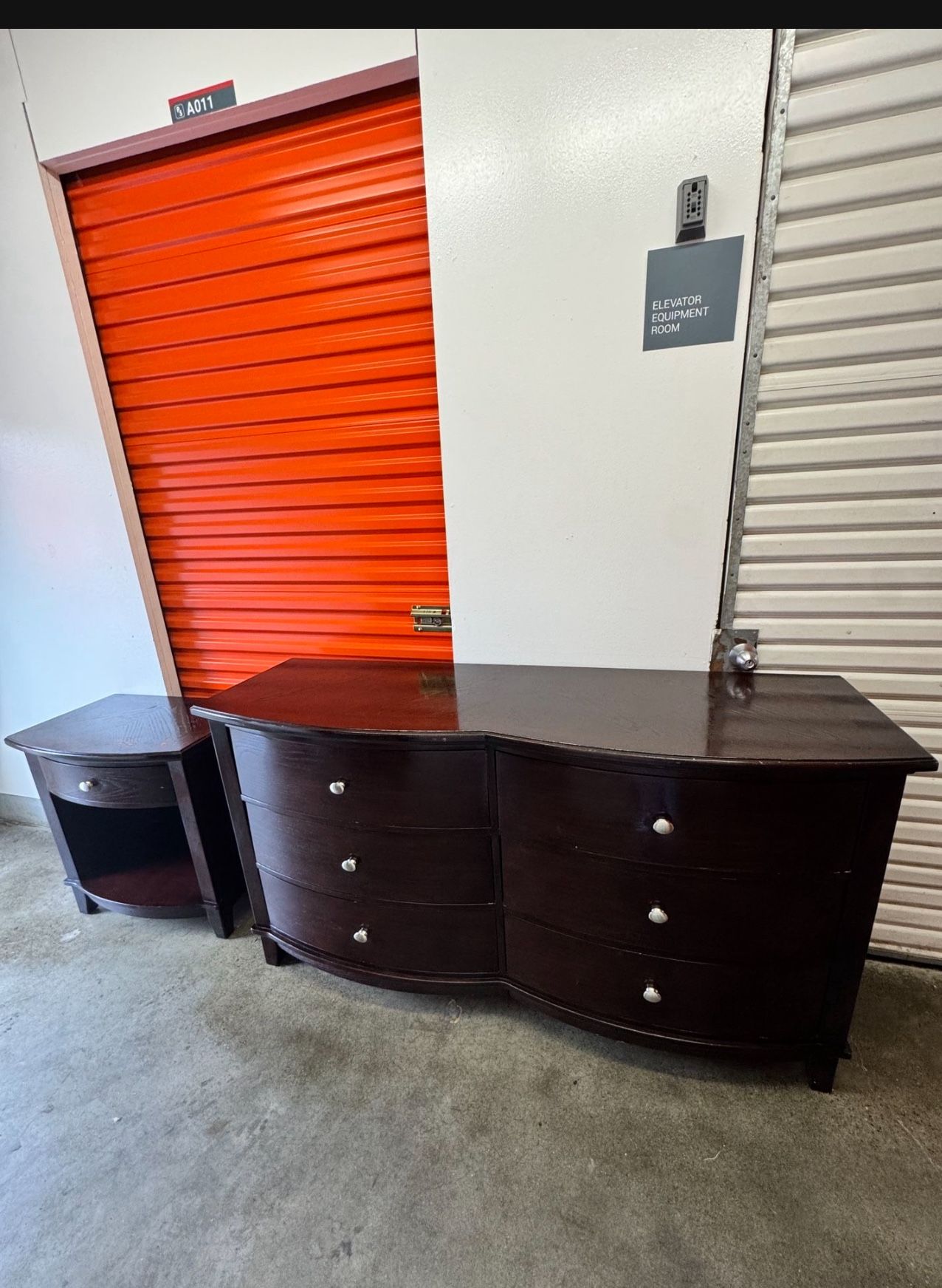 Studio By Home Quality Dresser And Nightstand Combo