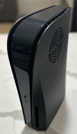 PS5 800 GB (Base Model) w/ Dark Plates and Travel Case