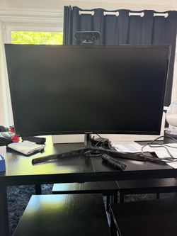 Samsung 27” LED Curved monitor