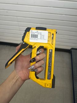 Stapler Dewalt