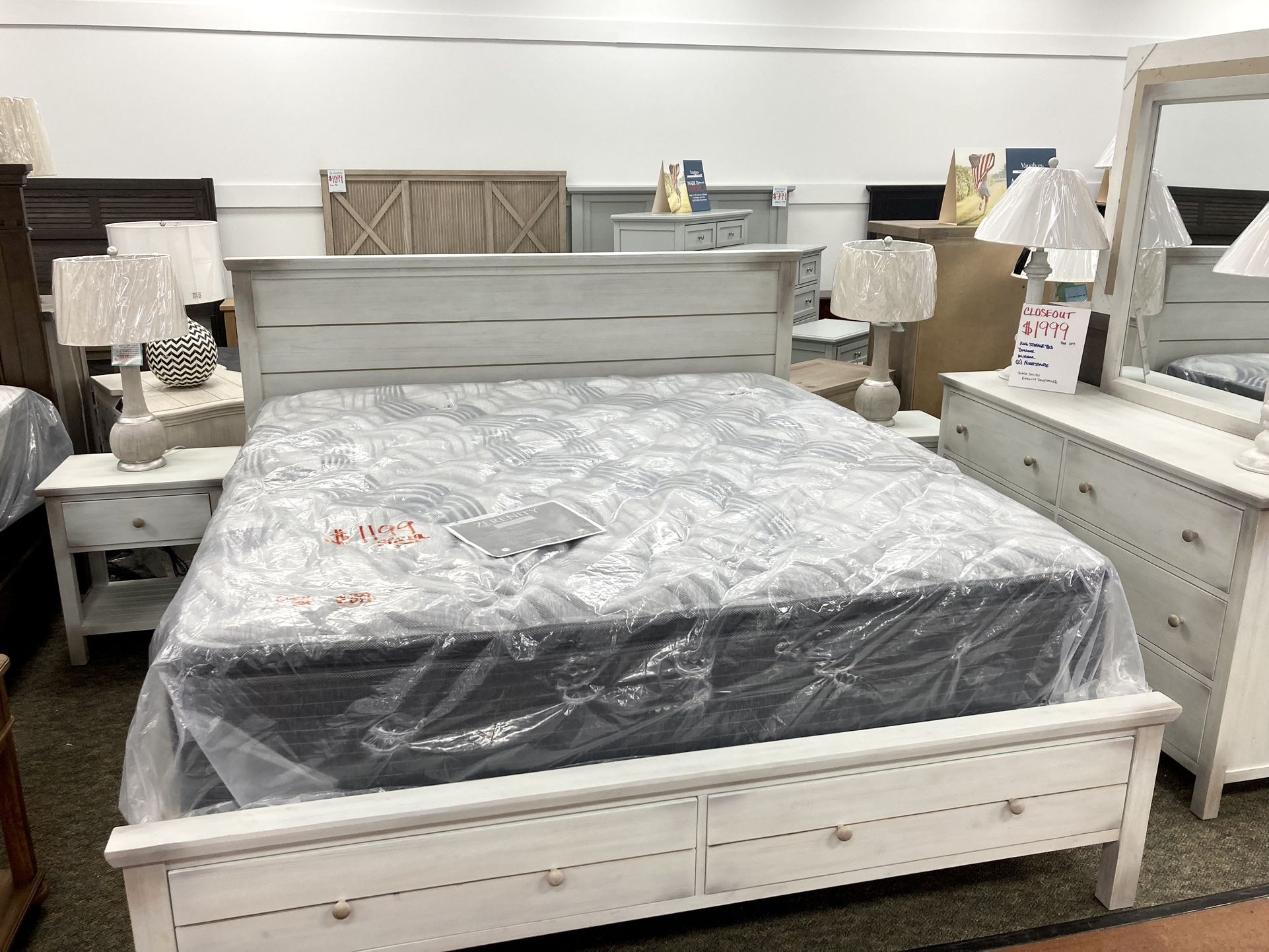 New 5 Piece King Storage Bedroom