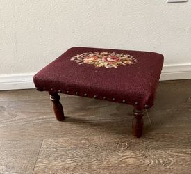 Vintage Hand Made Floral Needlepoint Embroidery Footstool 1960s