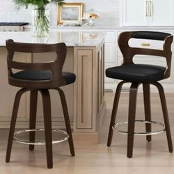 2 bar stools. New in box 