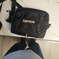 Supreme Shoulder Bag SS19 