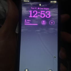 Fully Unlocked Cracked Screen Not That Bad Chargers Great Battery At 79 Percent Just Need The Cash Reson I Am Sale For So Low